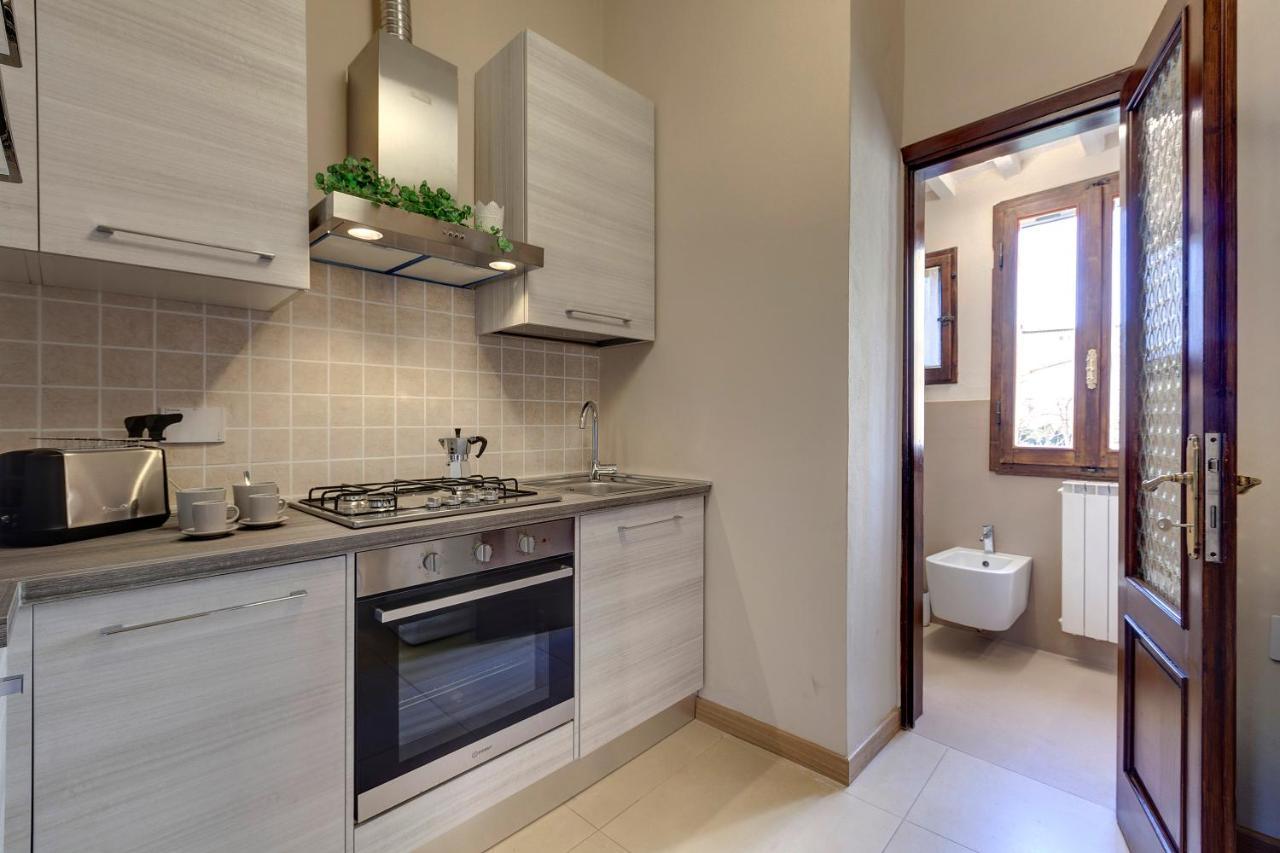 Woodie Apartment By Mamo Florence Ngoại thất bức ảnh